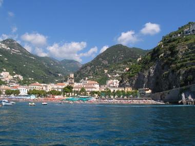 🌊✅Monitoraggio delle acque di balneazione.     Parametri microbiologici sono ritornati nei limiti a #Minori (Sa) - tratto "Spiaggia di Minori''.
Il comune è stato informato per i provvedimenti di competenza.   
Consulta i dati⬇️
portale.arpacampania.it/widget/web/bal…