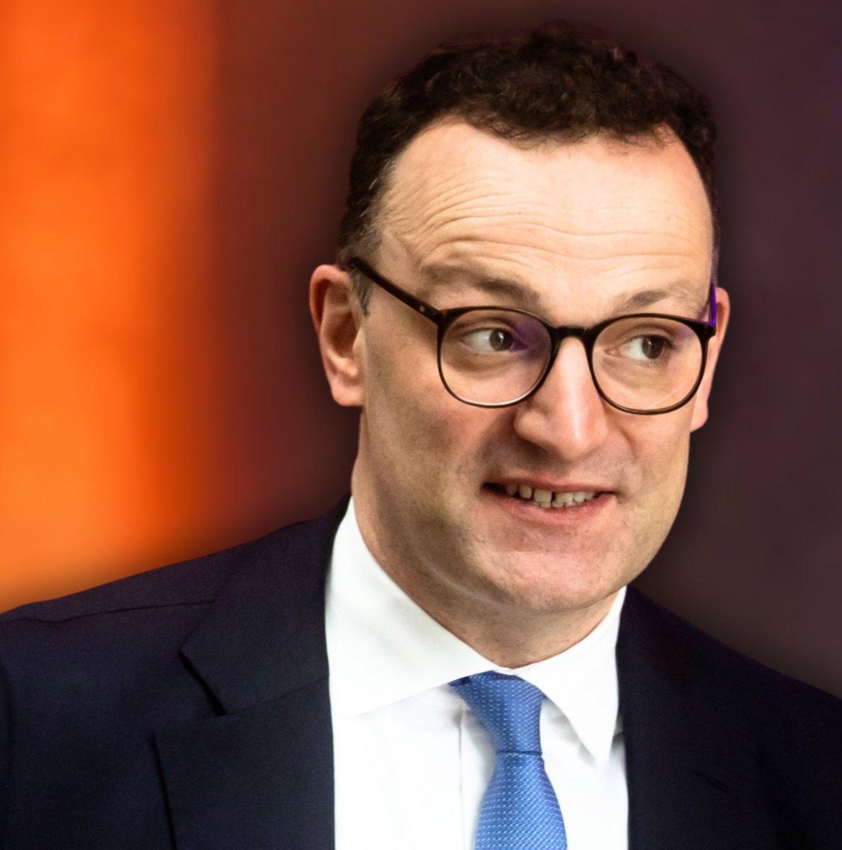 In der Union wird gerade an der Demontage von Merz gearbeitet. Und das ist der Mann, der gerade öffentlich schweigt und sich im Hintergrund als Kanzler in Stellung bringt. Und das ist der Mann, der die Union noch weiter nach rechts lenkt.
#SpahnVerhindern