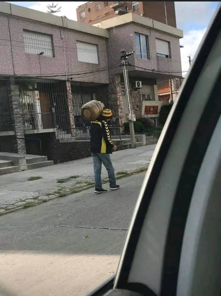 Avisenle que es sin público