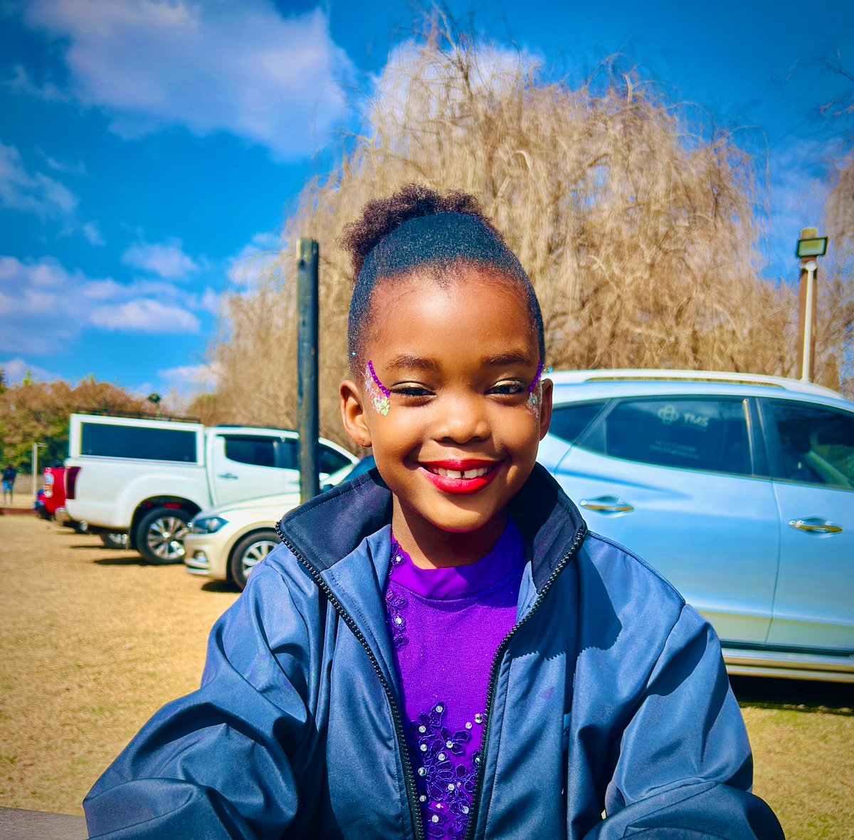 _Spesho's tweet image. Acrobatics competition to support the princess🤸🏽‍♀️🧘🏽‍♀️❤️