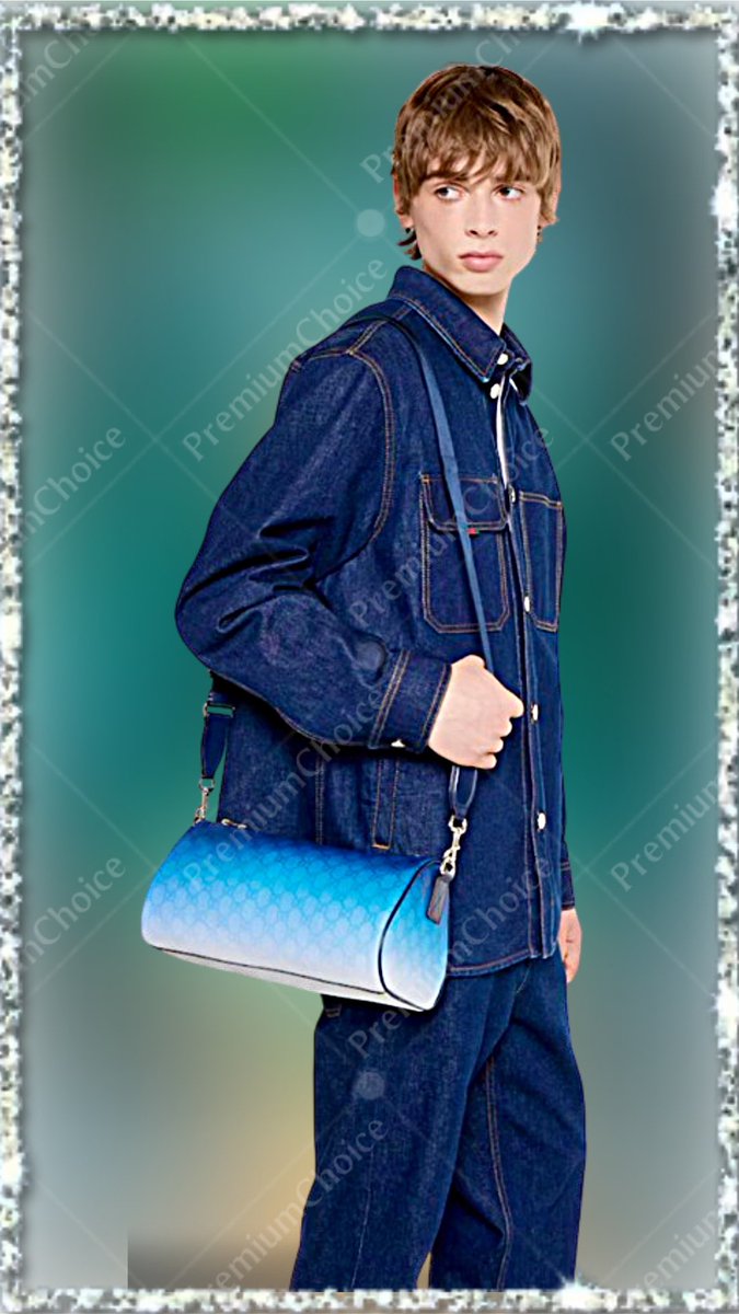 PremiumChoice_A's tweet image. GUCCI
💙
Style 839325 FAERN 8475
Kleine Gucci Chroma Zylindertasche
#blau #dunkelblau #weiß #silber
Blauer, beschichteter GG Monogramm-Stoff mit Farbverlauf
Durchgehender GG Print mit Farbverlauf
B 30 cm x H 16 cm x T 16 cm
🩵
UVP: € 1.700,—
PremiumChoice: € 717,—
🤍