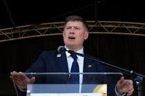 MikeD (@mjdaly57) on Twitter photo Having gone to the Durham Miners Gala this year and listened to Eddie Dempsey’s passionate speech, it’s gradually dawned on me that’s what’s missing in The <a href="/UKLabour/">The Labour Party</a> Party and Parliament are people who sound like Eddie Dempsey. Our governing class has excluded a whole swathe of Having gone to the Durham Miners Gala this year and listened to Eddie Dempsey’s passionate speech, it’s gradually dawned on me that’s what’s missing in The <a href="/UKLabour/">The Labour Party</a> Party and Parliament are people who sound like Eddie Dempsey. Our governing class has excluded a whole swathe of
