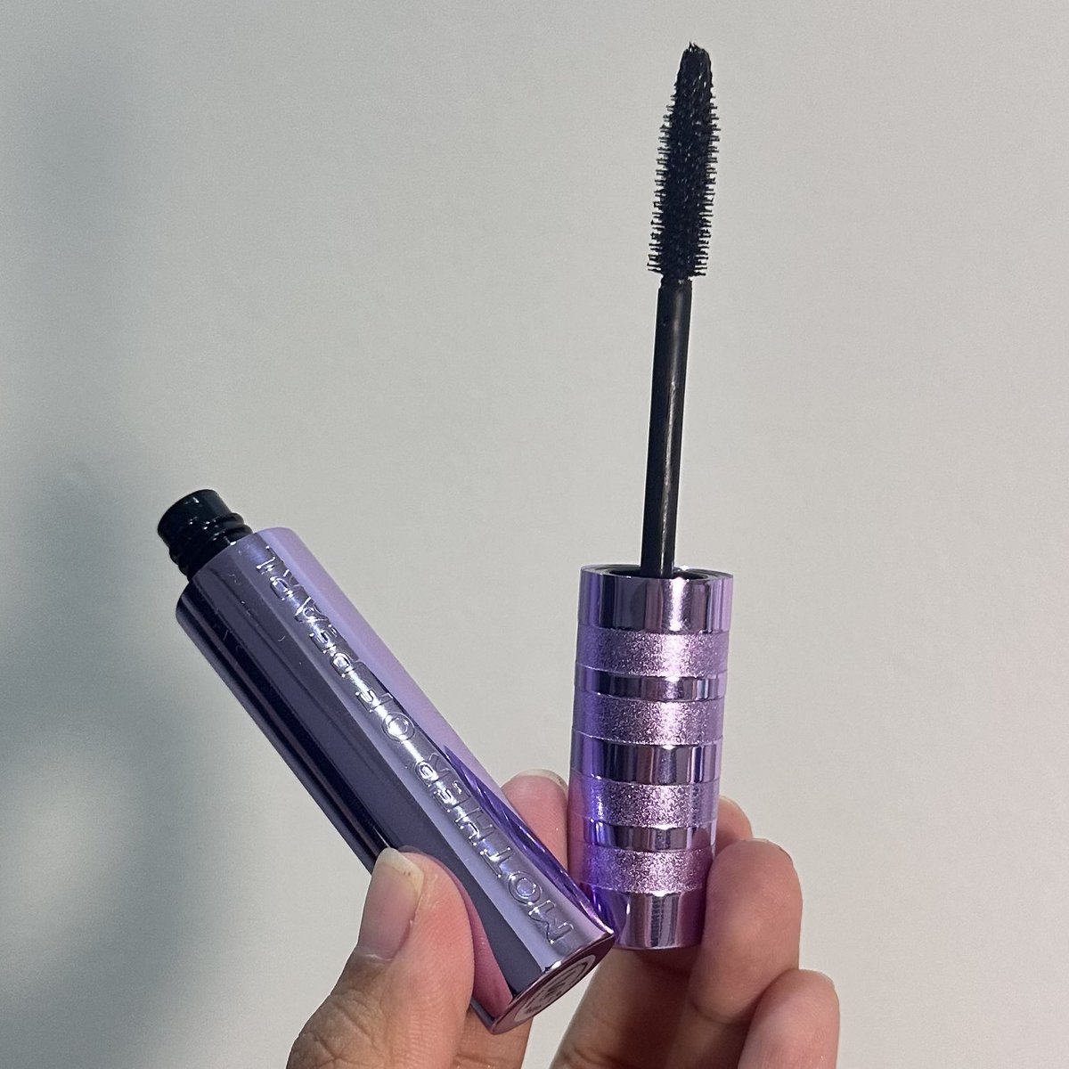 nocturnalcutie's tweet photo. GIVEAWAY! MAXCARA &amp; LIP GLOSS MOP BERRYPHORIA 💜

rules:
- follow @mopbeauty dan @nocturnalcutie 
- rt tweet giveaway ini
- rt+love thread review yang aku QRT
- reply dengan tag 3 temen kamu

durasi giveaway 1 minggu yah! masing-masing dapet mascara &amp; lipgloss. yuk ramein! https://t.co/jOiJK9vvyz