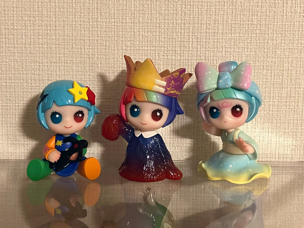 azumone0411's tweet image. たまごっち、朝一と夕方リベンジしたのにだめだった…
（朝一は目の前で売り切れ）
ヤケクソでロボショップでハピコ買ったら可愛すぎて吹き飛んだ〜
なにこれ可愛すぎる…
第2弾の方が顔が丸っこくて好み
#hapico #ハピコ