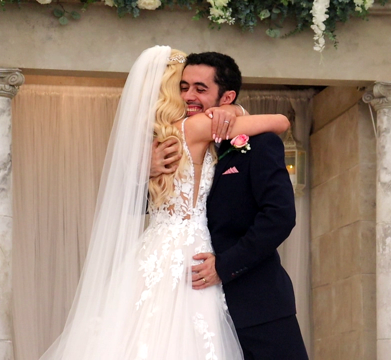 t55stepney's tweet image. Feeling warmed with emotions after Holly and I finally got married, and to have celebrated it with so many people we love. 🤍

Thank you all for your well wishes, and ESPECIALLY to everyone who helped us on the day...

🚂

...because you can bet that trains were involved. 🧵