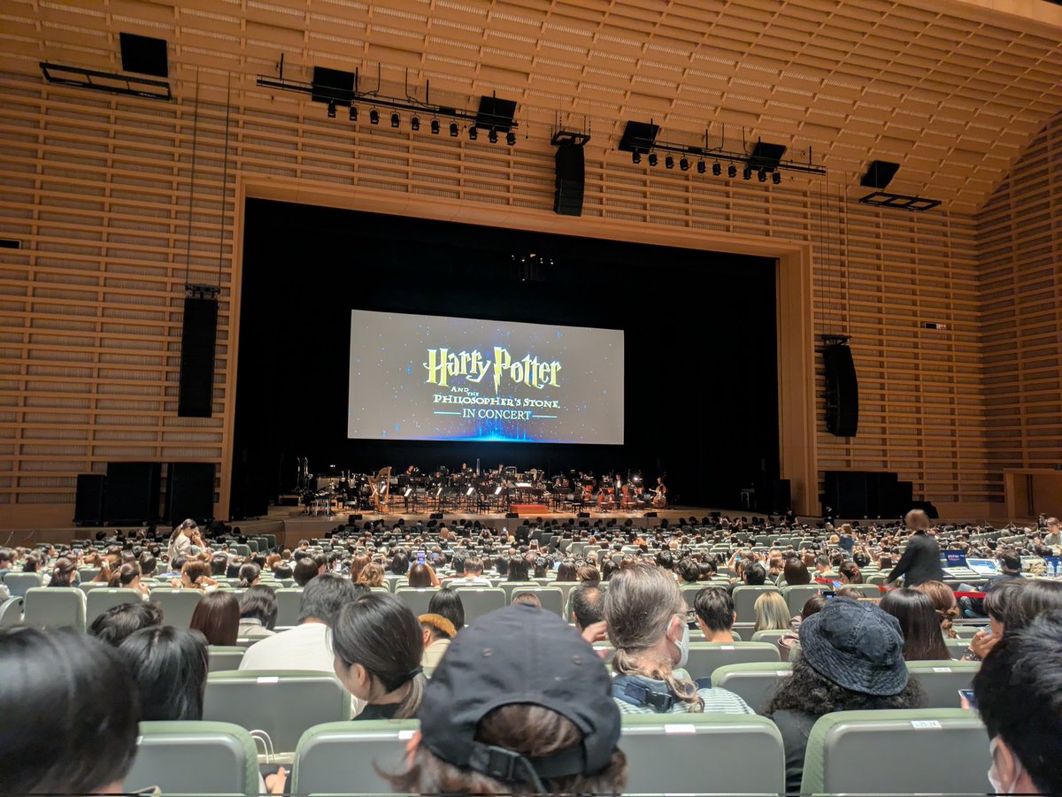 ハリーポッターと賢者の石 シネマコンサート
行ってきました♡♡
最高すぎた！まじで！もうそれに尽きる。
またオーケストラやりたくなった。
演者の方々、スタッフの方々、お疲れ様です、ありがとうございました!!
#ハリーポッター #HarryPotter #シネマコンサート