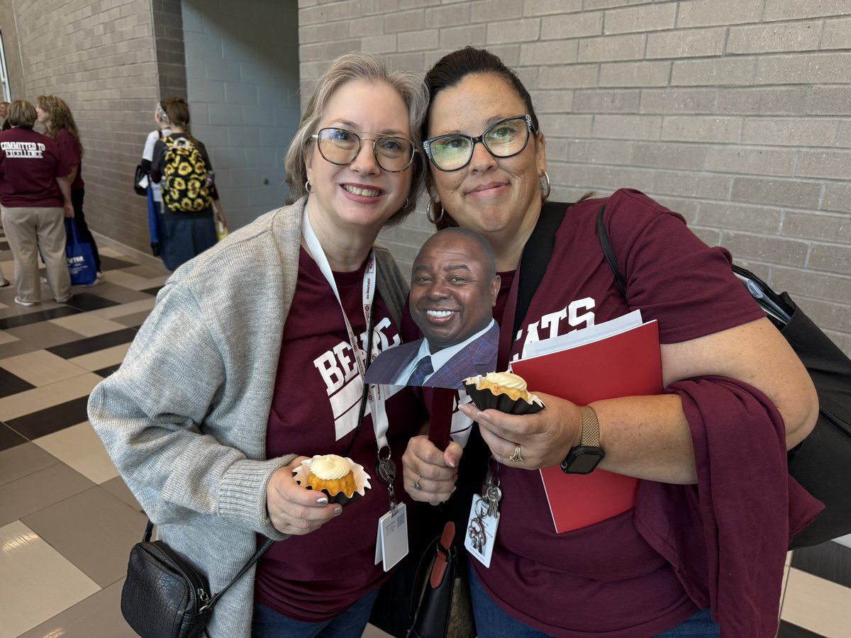 MrMaxSmith1's tweet image. I can't put into words how excited I am to lead this group of professional educators @SMSBearcats @ShermanISD 🥹 #OneTeam #OnePurpose #C2E