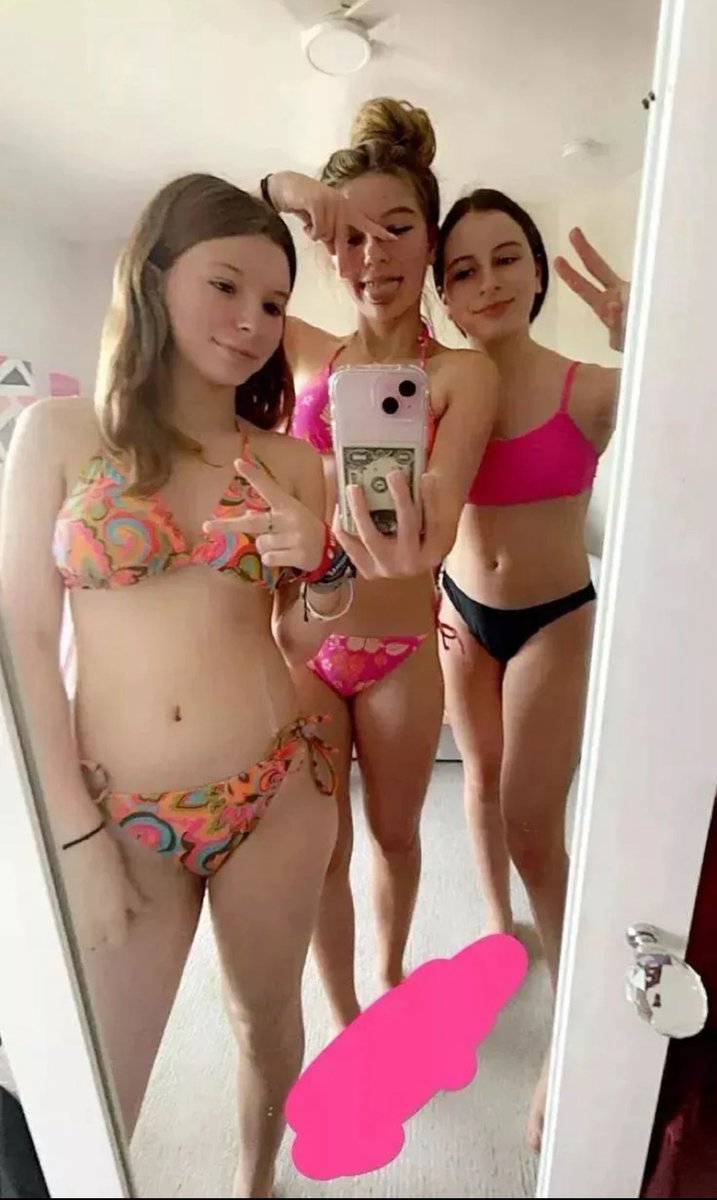 MassiaPyt's tweet image. Pool party!!😛😛