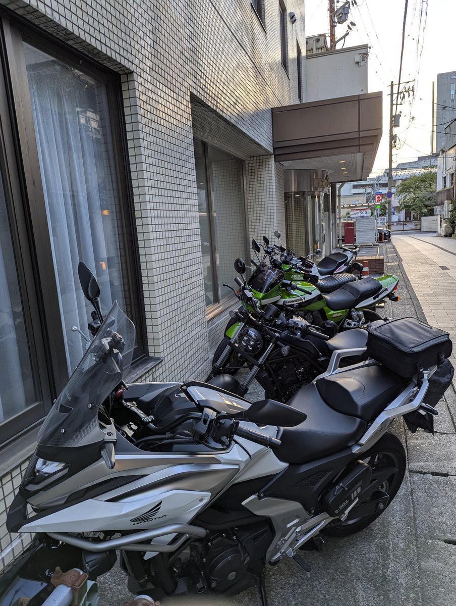 今日は富山へツーリング(⁠^⁠^⁠)
ソロも良いけどマスも楽しい！