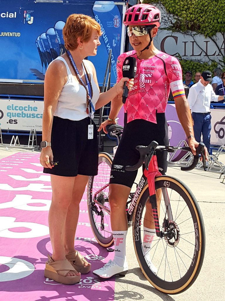 Entrevista de <a href="/Guajardo_Monica/">Monica Guajardo</a> <a href="/Ladeburgostv/">La de Burgos TV</a>  a <a href="/estecharu/">Esteban Chaves</a> <a href="/EFprocycling/">EF Pro Cycling</a>  previa salida 
5a y última etapa Bodega Cillar de Silos-Lagunas de Neila  XLVII <a href="/VueltaBurgos/">Vuelta a Burgos</a>
#VueltaBurgos