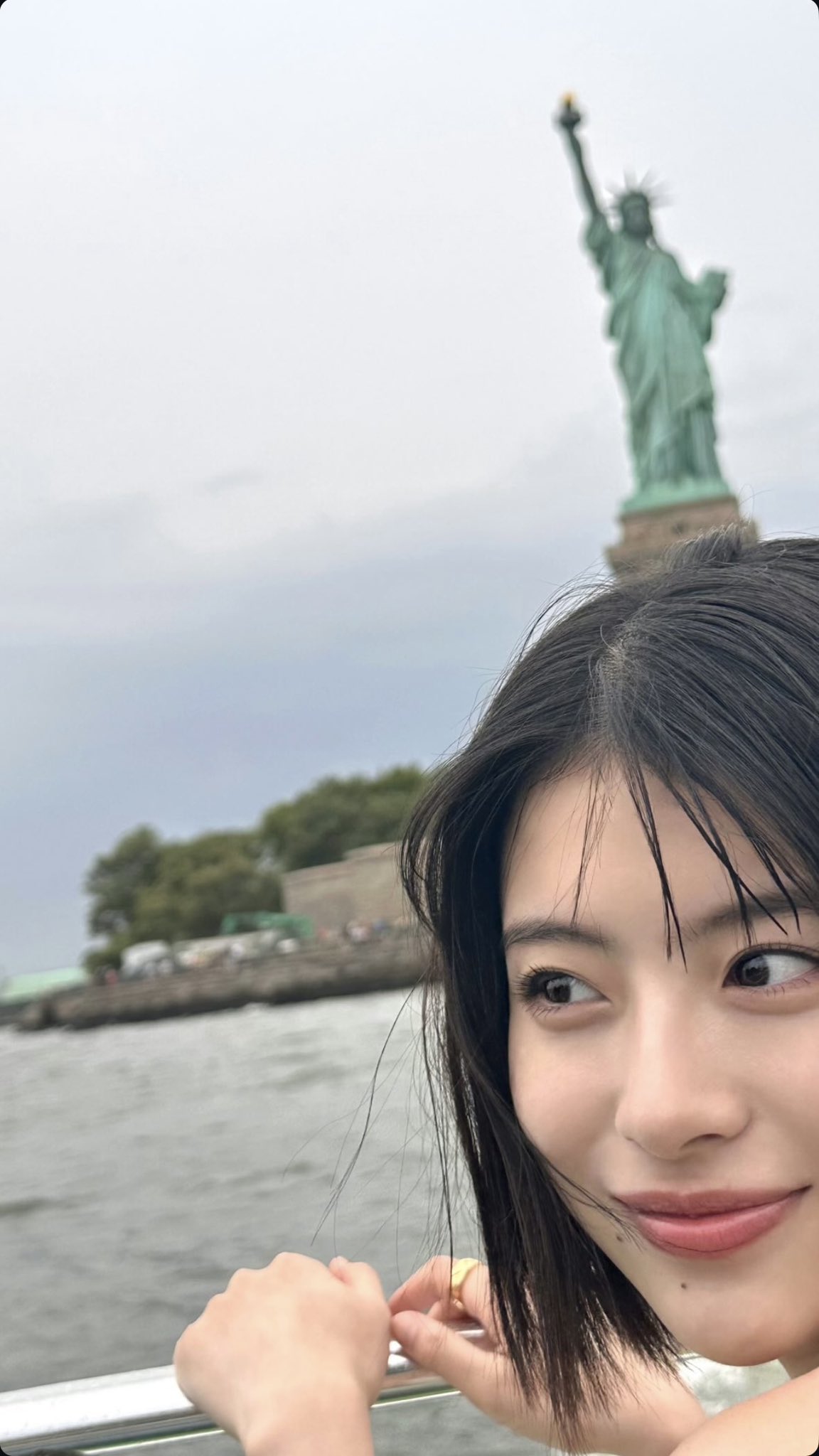出口夏希 セット 出口夏希: 友達と遊んだ日 この前のせたセットアップの黒