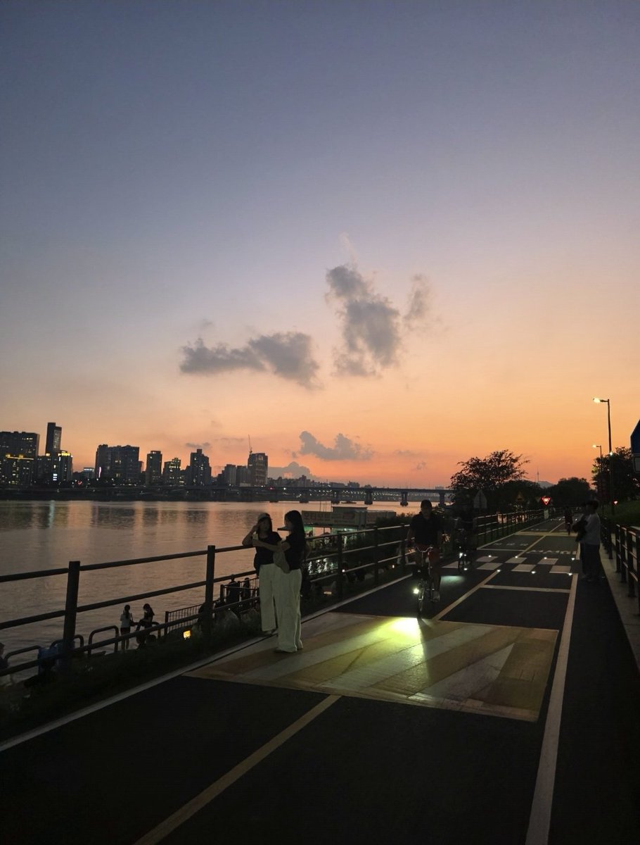 이렇게나 이쁜 #한강