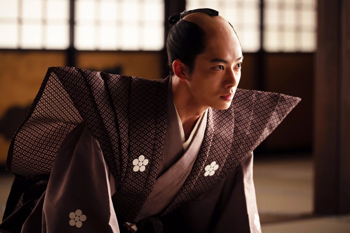 thetvjp's tweet image. ／
大河ドラマ「べらぼう」
#井上祐貴 インタビュー🍋
＼

井上祐貴が語る、
田沼意次のライバル・松平定信を演じる決意
「僕にできることは全力でやりたい」
＜#大河べらぼう＞

▼記事の続きはこちら
thetv.jp/news/detail/12…

@berabou_nhk
#横浜流星 #渡辺謙