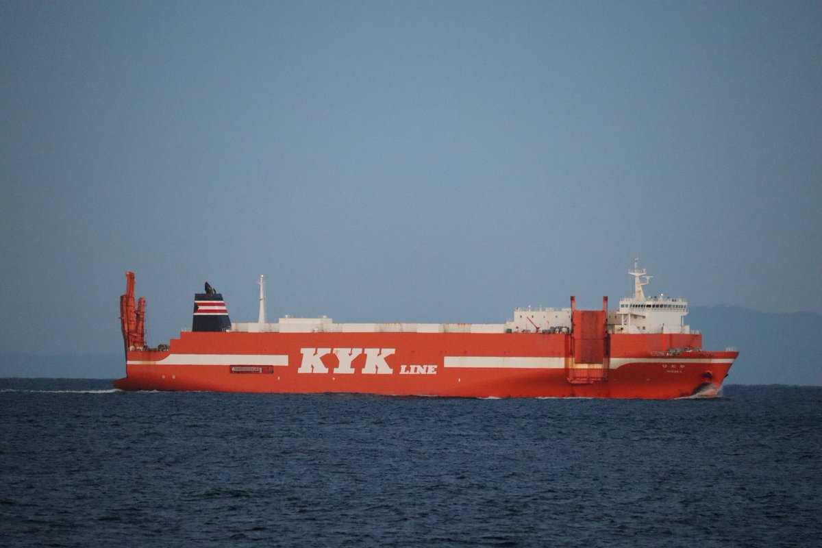 栗林商船 神永丸
マルエーフェリー 琉球エキスプレス2
近海郵船 なのつ
近海郵船 ひだか
#巨大貨物船に乗せてもらいました