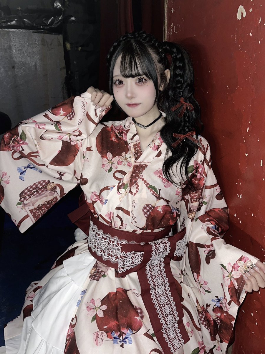 本日はtransitionきていただいて本当にありがとうございました！♡
浴衣で歌ってみた多めセットでしたがどうでしたかー(っ ̫ ; ˘)
mvにない恋愛裁判とかも歌ってみちゃったり、Eyeちゃんの枠で「Beyond the way」をニャムラ川さんとして歌ったり、合唱も楽しかったです♪またね〜〜♡セトリはALT！