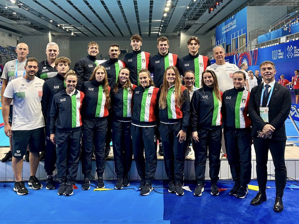 La nazionale di nuoto per salvamento si conferma grande protagonista ai World Games a Chengdu, in Cina. L'Italia chiude al primo posto nel medagliere con 6 ori, 6 argenti e 5 bronzi e vince la classifica a punti 🏆

#azzurri #salvamento #lifesaving #twg2025 #theworldgames