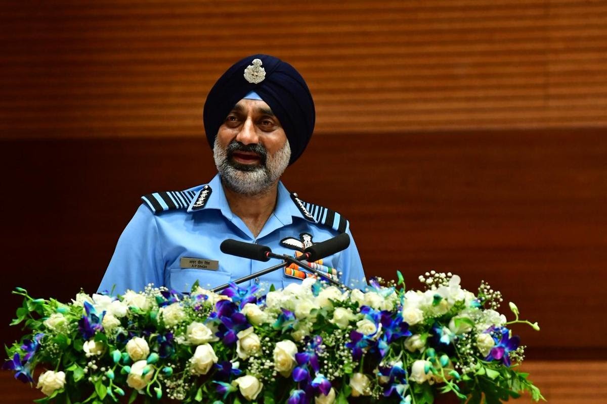 AskAnshul's tweet photo. "5 Pakistani fighter jets and 1 aircraft were taken down during Operation Sindoor. What were the reasons for success? One which I can think of is political will. There was very clear political will, very clear directions which were given to us and there were no kinds of restrictions.

The forces decided what the escalation ladder would be; we decided how we would control the escalation. There were no restrictions on us, full freedom was given to us to plan and execute the task" ~ IAF Chief Marshal A.P. Singh.