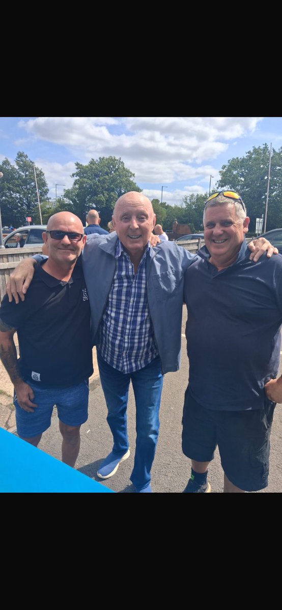First away day of the season &amp; rubbing shoulders with the legend Jasper Carrot