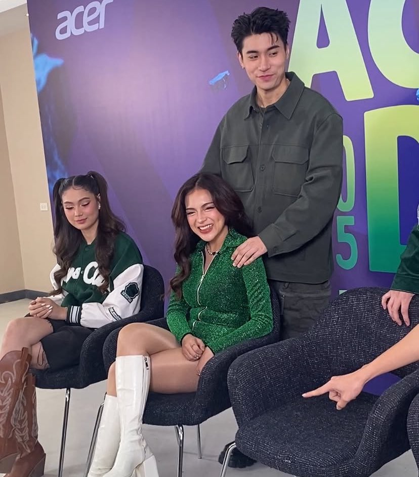 jellyzens's tweet photo. My Famanalo Family ackkk!

MIKBRENT BREKALIMIT https://t.co/VFyUAkjyyy