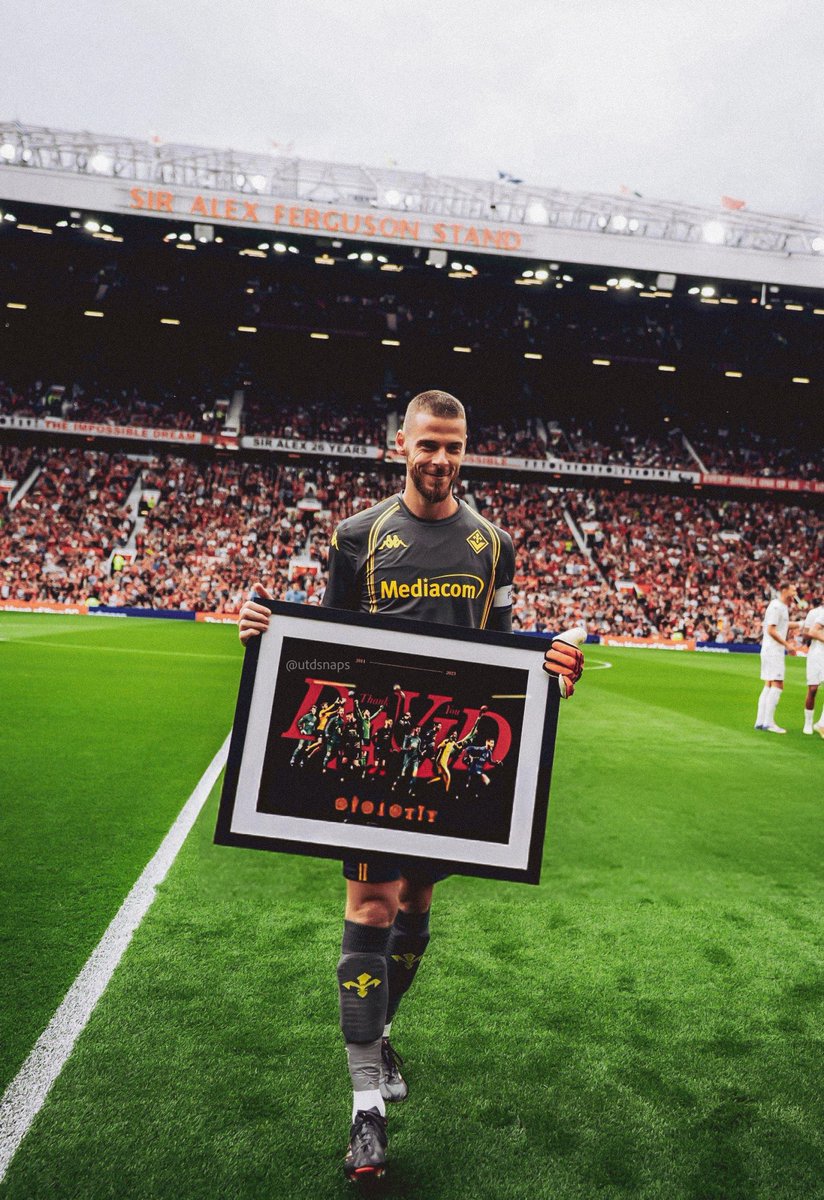 utdsnaps's tweet photo. Thank you for everything Numero Uno ❤️ https://t.co/NqeoVqvLYp