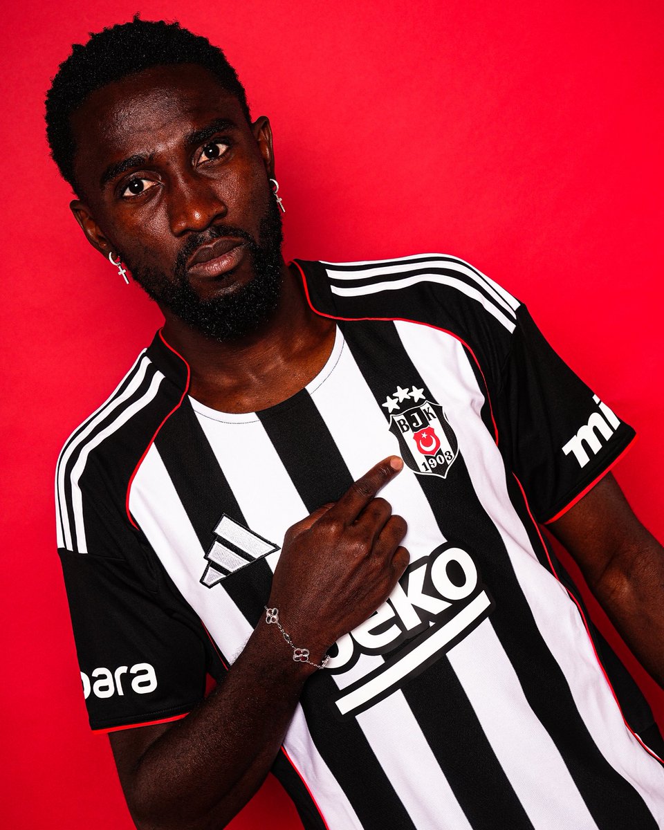 Besiktas's tweet photo. 𝓦𝓲𝓵𝓯𝓻𝓮𝓭 𝓝𝓭𝓲𝓭𝓲. 😎 https://t.co/eIslWxheYY