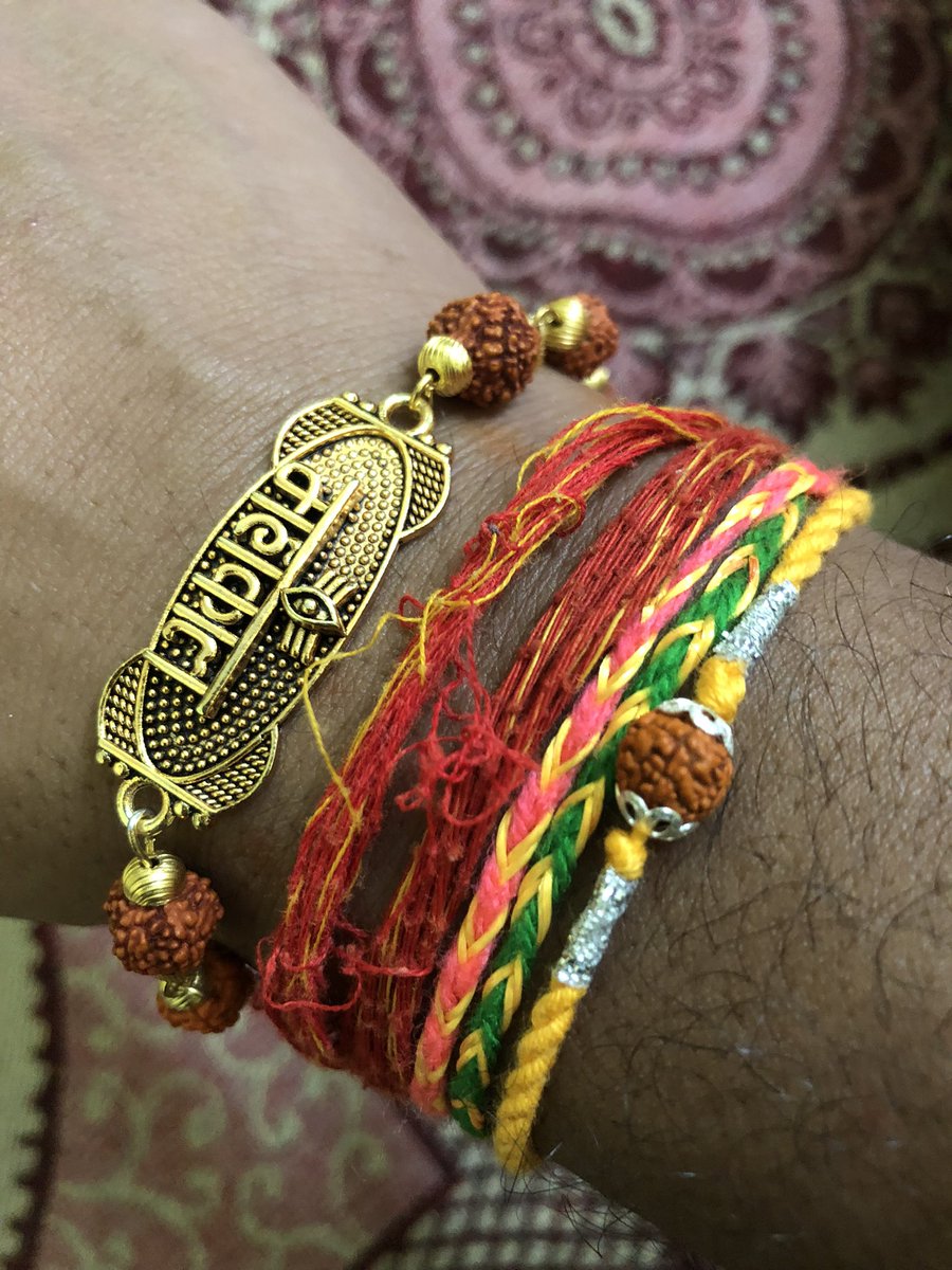 D N Tripathi (@dntripathi94) on Twitter photo मेरी प्यारी बहनों की बदौलत मेरी कलाई कभी सुनी नहीं रही हर साल मेरे लिए स्नेह से परिपूर्ण राखी आ जाती है माधव मेरी बहनों को हमेशा ख़ुश रखें उनके जीवन में कोई दुख परेशानी कभी भी ना आए यही प्रार्थना है प्रभु से🙌🏻🙌🏻🙌🏻❤️❤️
<a href="/Mahipat751/">Mahi Patel</a> <a href="/didi_jii876/">🦋Neha Mishra🦋</a> <a href="/Miss__Shukla18/">मुक्ति _🦋</a> मेरी प्यारी बहनों की बदौलत मेरी कलाई कभी सुनी नहीं रही हर साल मेरे लिए स्नेह से परिपूर्ण राखी आ जाती है माधव मेरी बहनों को हमेशा ख़ुश रखें उनके जीवन में कोई दुख परेशानी कभी भी ना आए यही प्रार्थना है प्रभु से🙌🏻🙌🏻🙌🏻❤️❤️
<a href="/Mahipat751/">Mahi Patel</a> <a href="/didi_jii876/">🦋Neha Mishra🦋</a> <a href="/Miss__Shukla18/">मुक्ति _🦋</a>