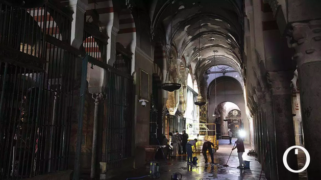 El interior de la Mezquita Catedral tras el incendio, en imágenes dozz.es/2gmce2