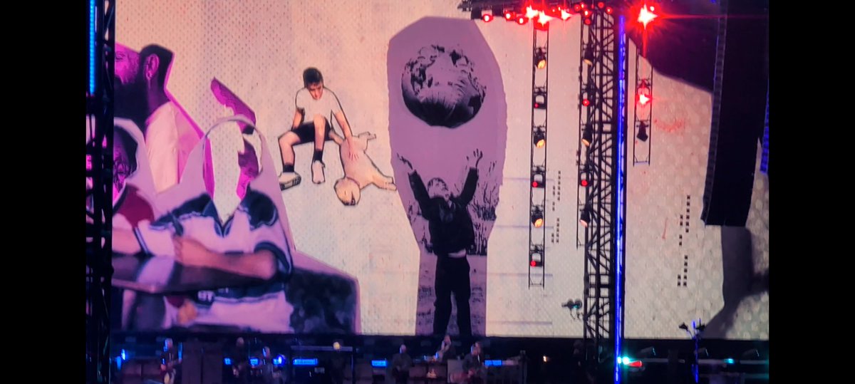 raymie77's tweet image. Amazing seeing my son Oscar on the screens @oasis Murrayfield ⭐⭐⭐ 

#oasislive2025 #oasis2025 #Oasismurrayfield