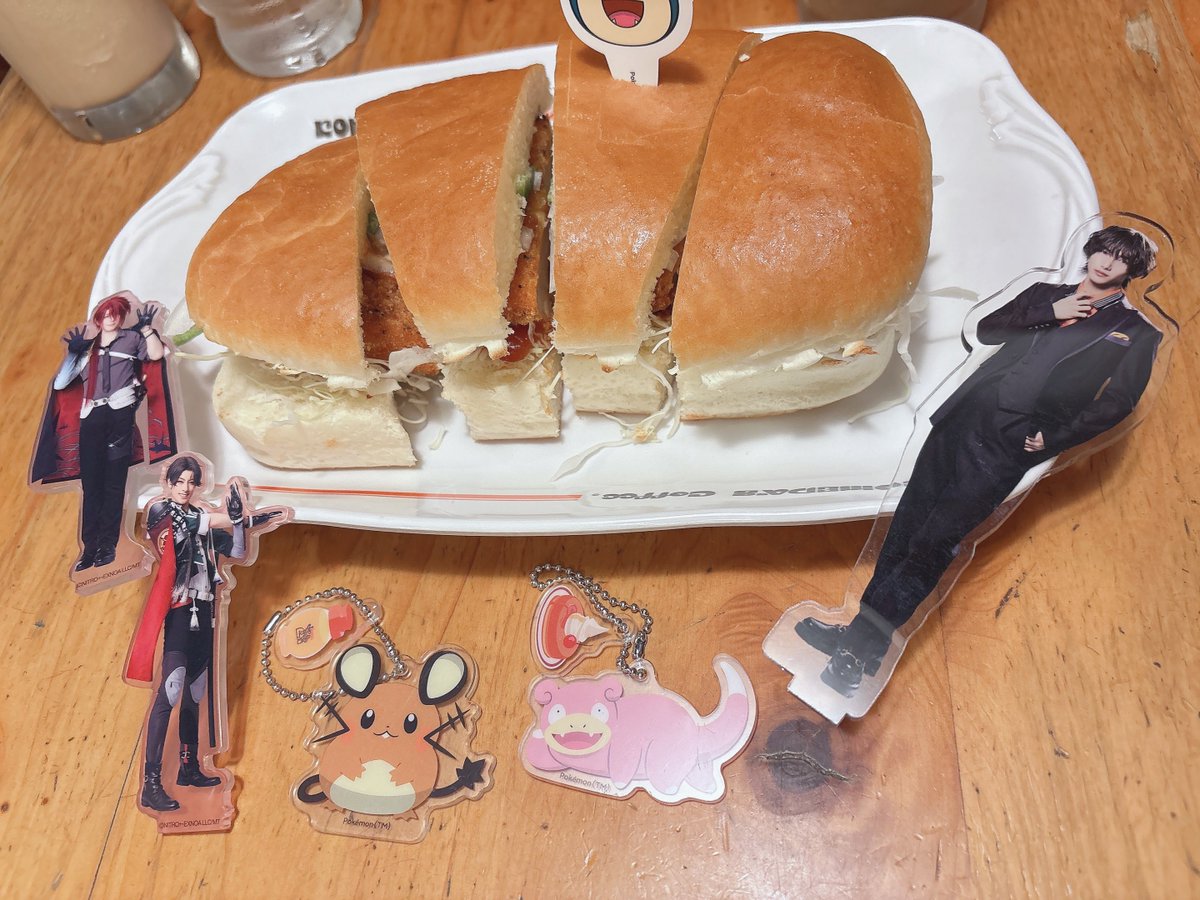 行ってきた〜😄😄😄本日もおもしろ優しボーイでした☝️
おいしい明太🍙とおいしい焼きトンカツ食べてってほしい気持ちを伝えたいが先行して2部も追加しちゃった😉