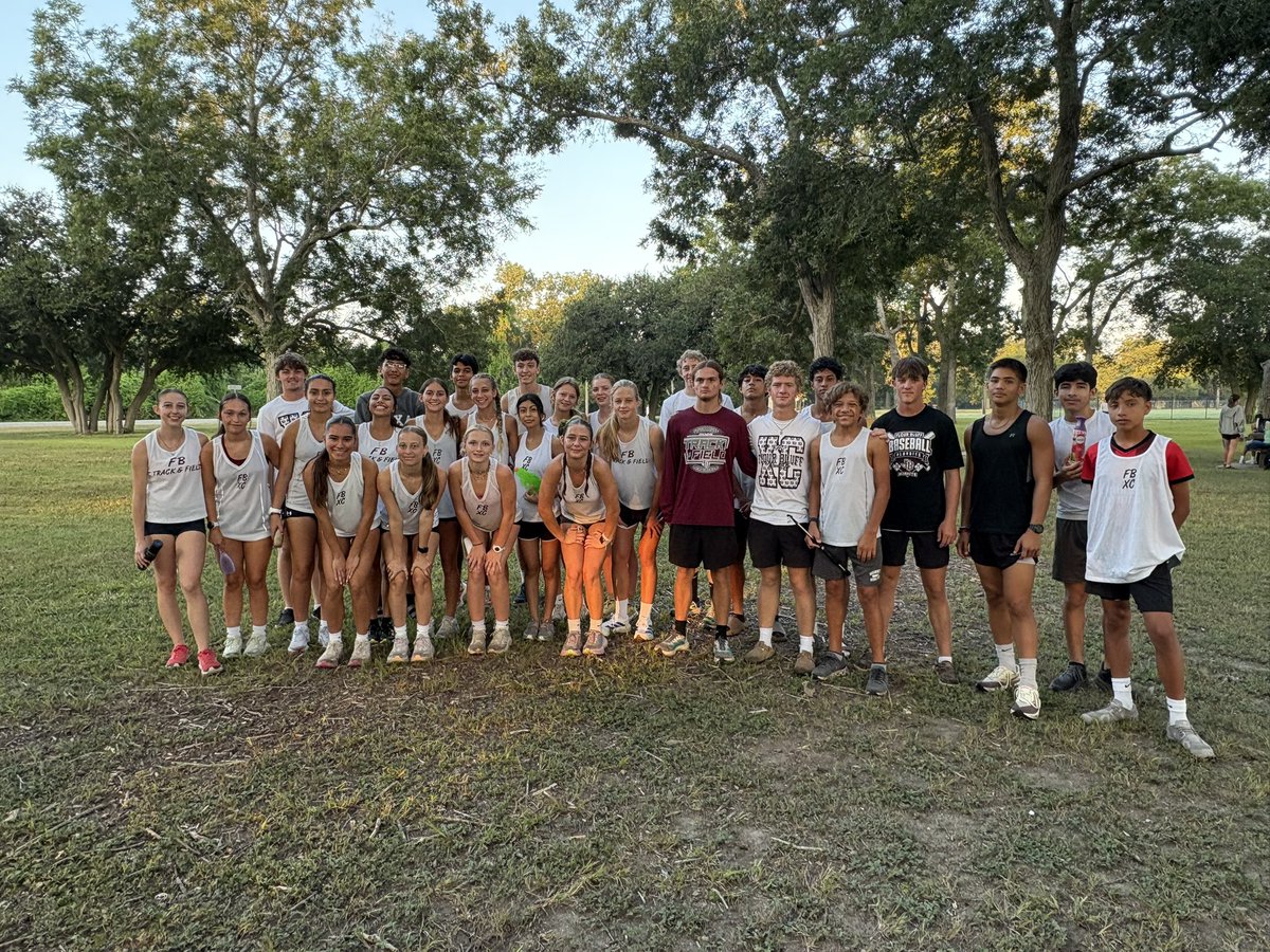 FBXC out in Victoria for our first meet of the season! We’re ready to get this season started!! #RISEandRUN