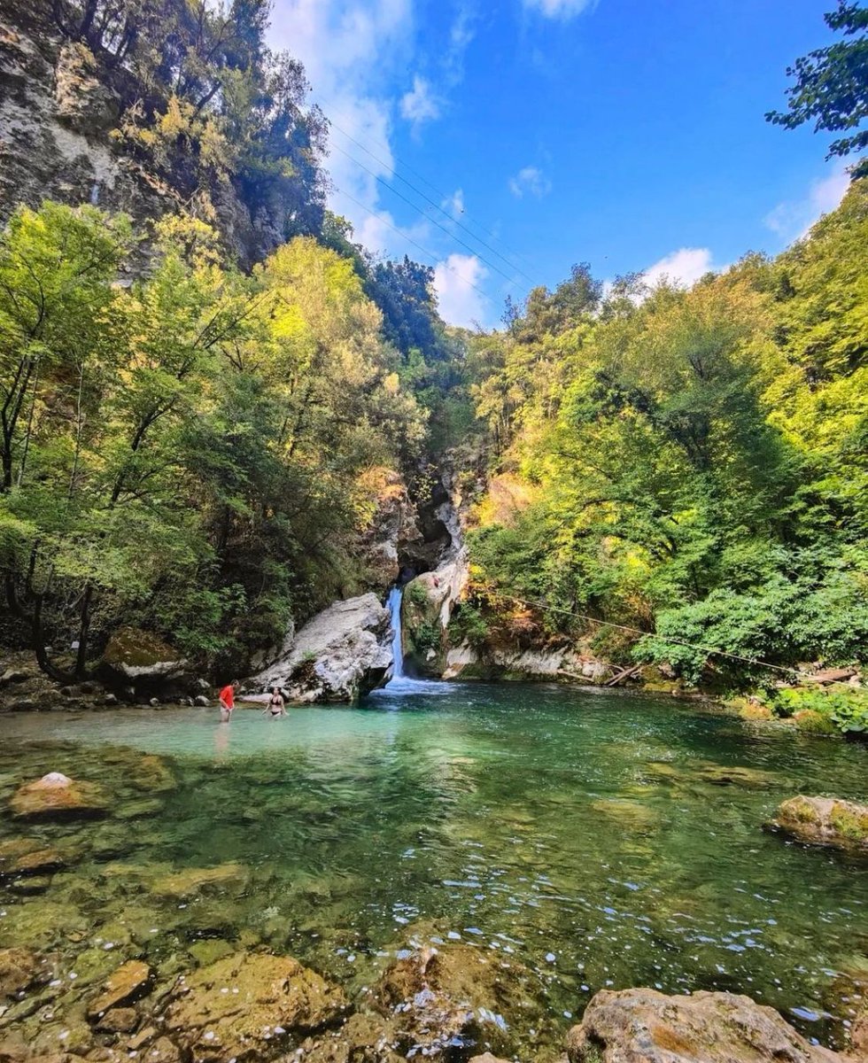 Completamente immersa nella natura, il #LaghettoDiSanBenedetto è uno dei paradisi naturalistici del Lazio e si trova nel comune di #Subiaco

📷 Ig _monia.z

#LagoDiSanBenedetto #VisitLazio #LazioIsMe #LazioEternaScoperta