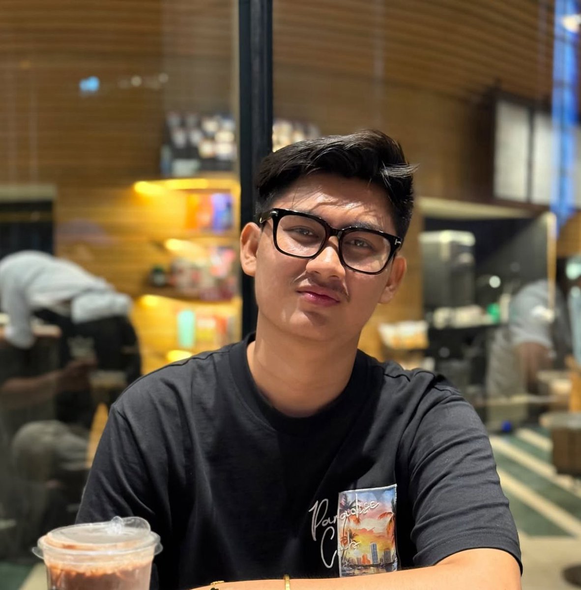 libewral's tweet image. KAI ??????????????