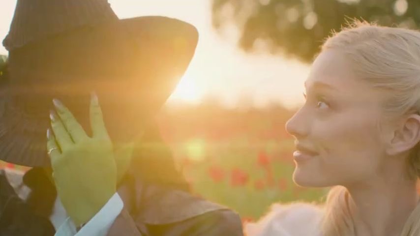 the poppy field scene ❤️