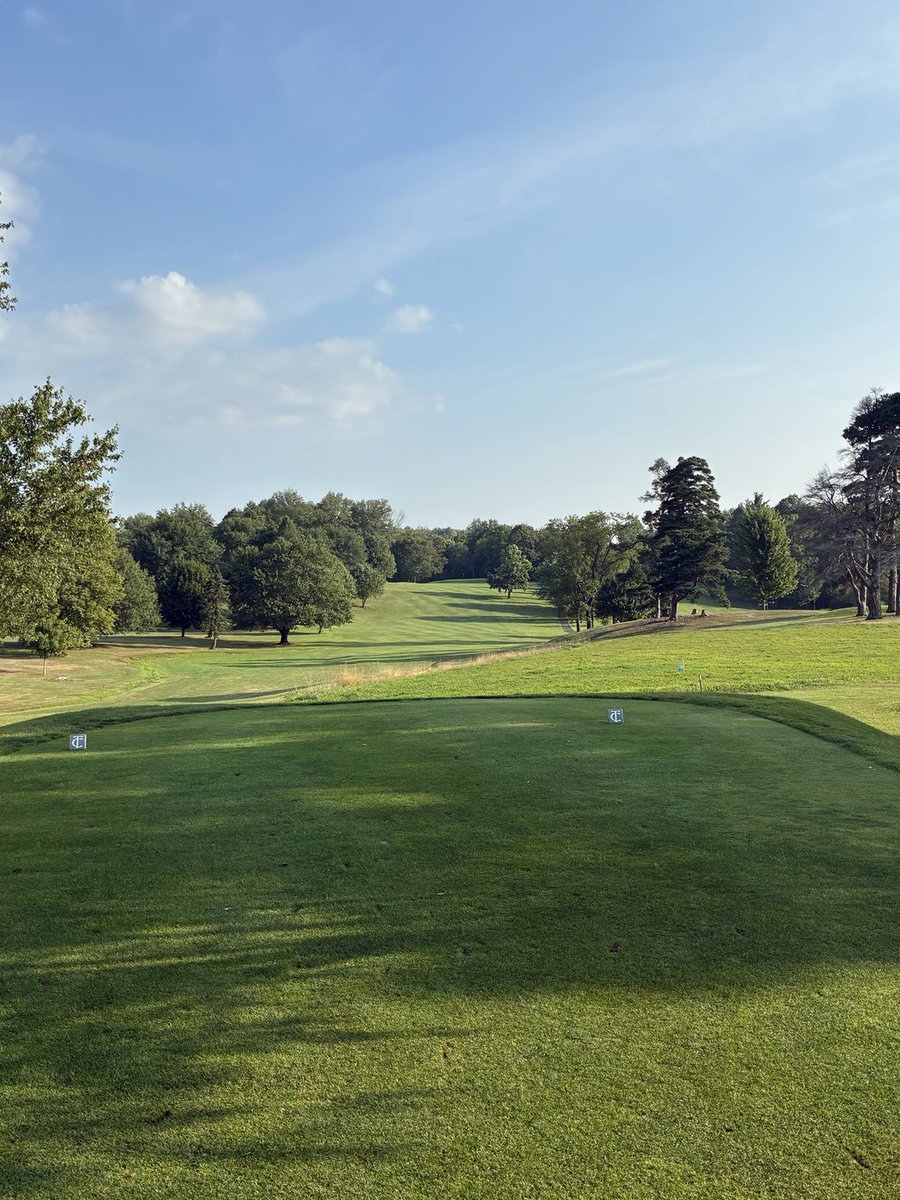 Great look at the 1st hole at ⁦<a href="/tricounty_cc/">Tri-County CC</a>⁩, it’s their club championship today! ⛳️