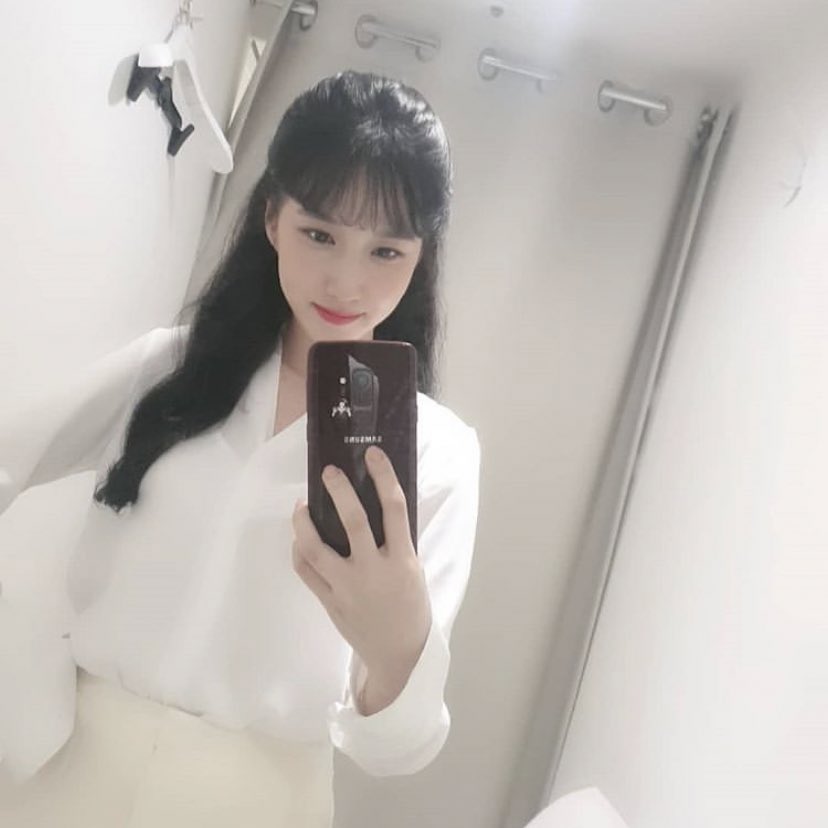binspring_94's tweet photo. 이렇게보니까 박은빈 ㅈㅉ 셀카천재됨 https://t.co/v3pzb8SOtj