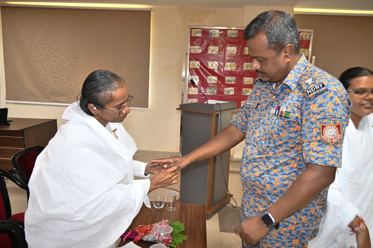 10 NDRF VIJAYAWADA (@10ndrf) on Twitter photo 10th Bn. NDRF celebrated #RakshaBandhan with Brahma Kumaris. Their visit to our campus is a beautiremainder of bond of protection. #RakshaBandhan2025 #NDRF #CommunityConnect
<a href="/NDRFHQ/">NDRF India I राष्ट्रीय आपदा मोचन बल 🇮🇳</a>
<a href="/ANI/">ANI</a>
<a href="/HMOIndia/">गृहमंत्री कार्यालय, HMO India</a>
<a href="/PIB_India/">PIB India</a>
<a href="/pibvijayawada/">PIB in Andhra Pradesh</a>
<a href="/07NDRF/">07 NDRF BATHINDA</a> 10th Bn. NDRF celebrated #RakshaBandhan with Brahma Kumaris. Their visit to our campus is a beautiremainder of bond of protection. #RakshaBandhan2025 #NDRF #CommunityConnect
<a href="/NDRFHQ/">NDRF India I राष्ट्रीय आपदा मोचन बल 🇮🇳</a>
<a href="/ANI/">ANI</a>
<a href="/HMOIndia/">गृहमंत्री कार्यालय, HMO India</a>
<a href="/PIB_India/">PIB India</a>
<a href="/pibvijayawada/">PIB in Andhra Pradesh</a>
<a href="/07NDRF/">07 NDRF BATHINDA</a>