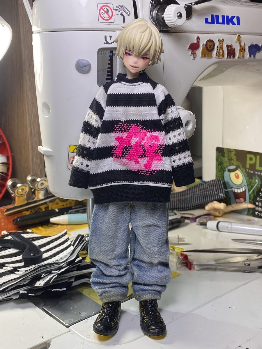 ドルショ持ってく予定の一部メッシュ白黒ボーダー、かわいいんだけど着せ付ける時に手が引っかかる😂

このお顔もドルショに持っていこうかなと思ってるやつです