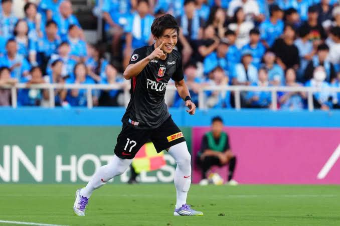 【2025:浦和レッズチーム内得点ランキング】
(25試合終了時点)

🥇 7得点
・渡邊凌磨

🥈 4得点
・チアゴ サンタナ

🥉 3得点
・松尾佑介
・松本泰志
・小森飛絢🆕

5位 2得点
・サヴィオ
・グスタフソン
・ホイブラーテン

8位 1得点
・ボザ
・金子
・石原
・中島
・大久保
・安居
・関根
・(長倉)