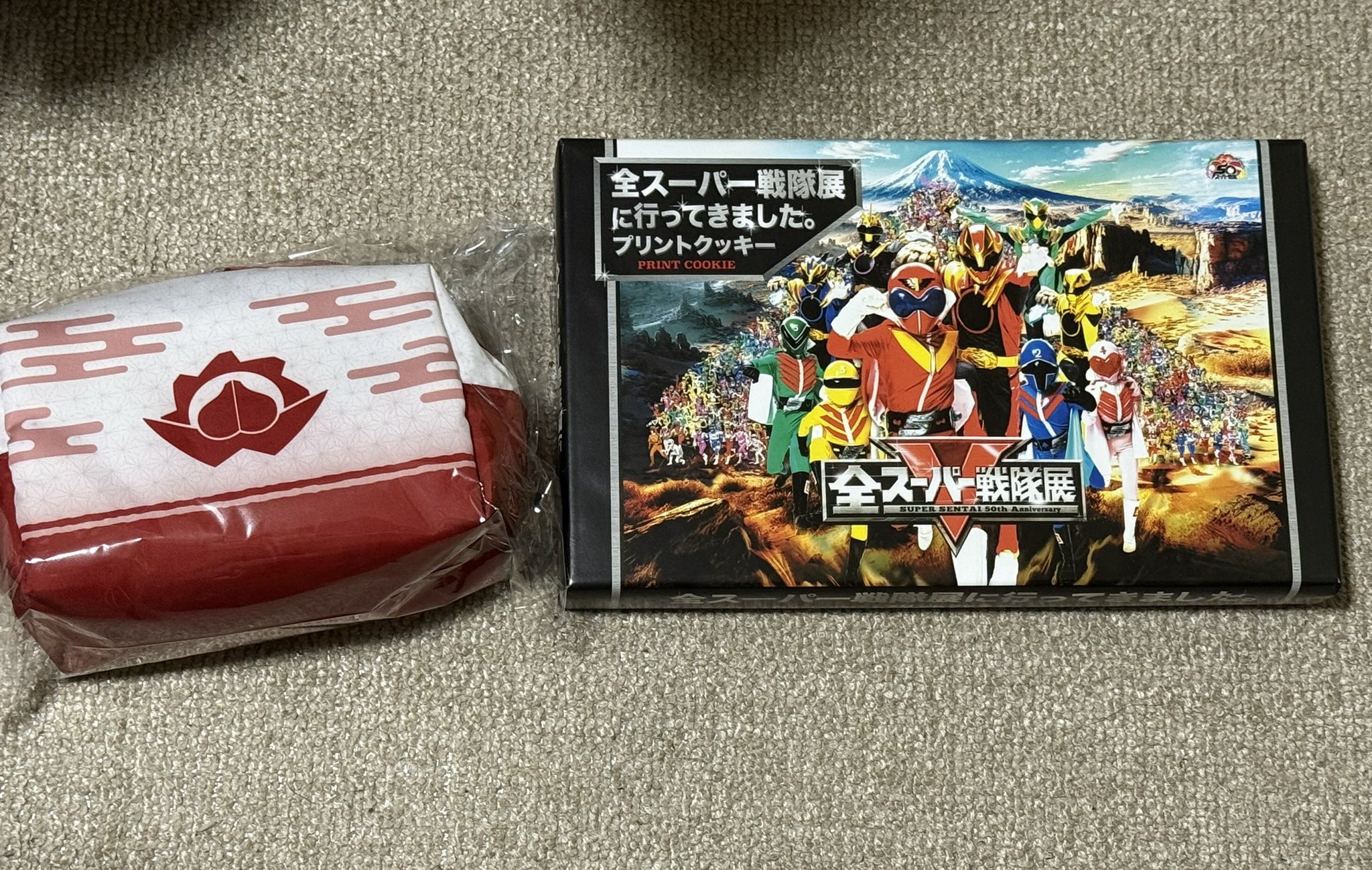 SUPER SENTAI イヤホンケース SUPER SENTAI イヤホンケース