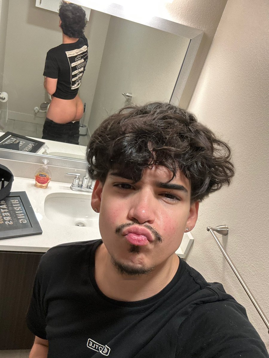 #rt if u want me to make your burrito 🌯