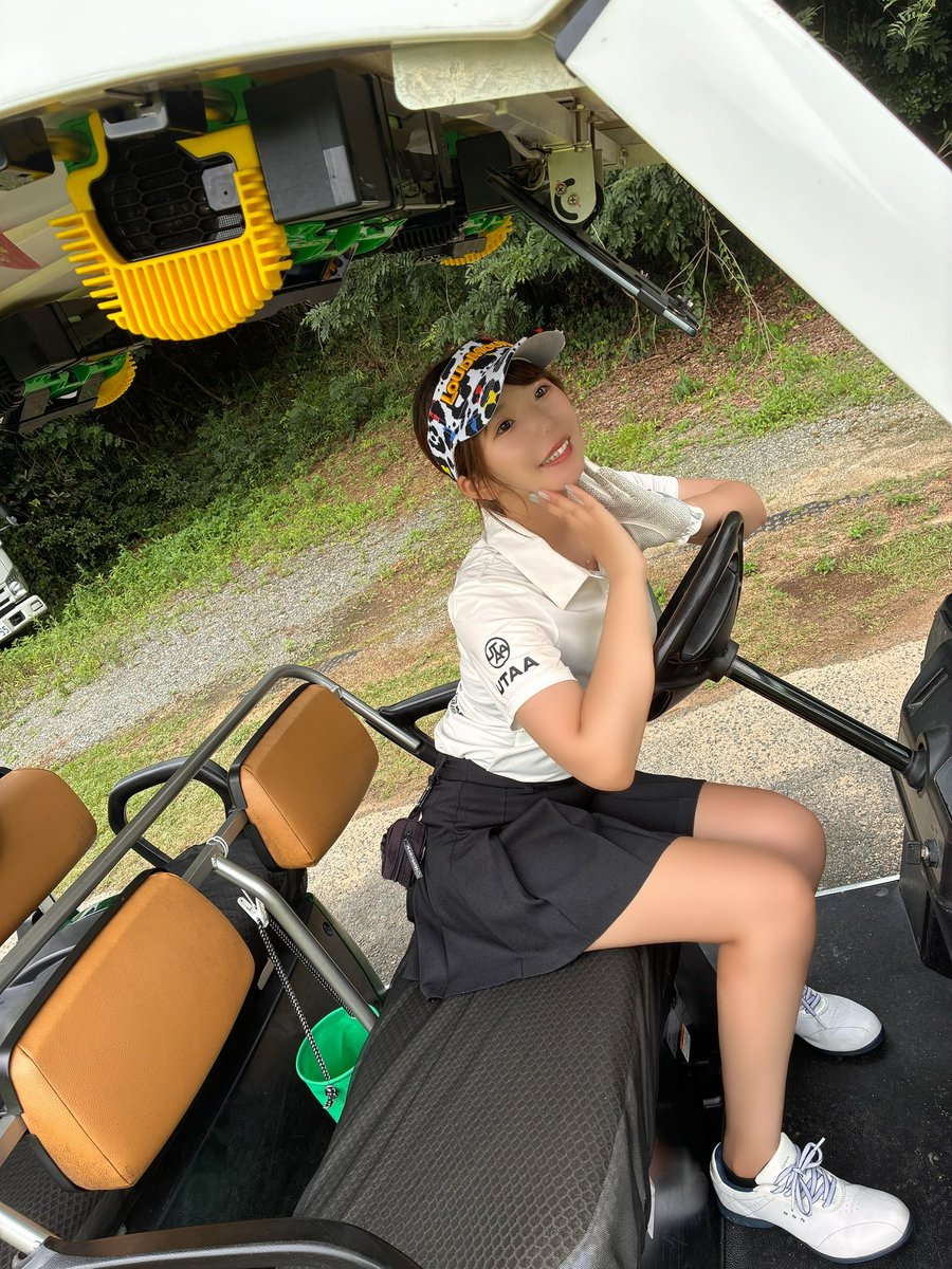sumiree_golf_0's tweet image. お？シャドウバン戻った？🩷

じゃあ～昨日の私の中で初めてショートでめっちゃ寄って2パットもしましたよ〜報告と101点でしたよ〜報告🙃しよっ

ちょっとXさん💦
シャドウバンとかやめてねー
これでなったら一時投稿できないから☹️フンッ

皆様楽しいお盆休みを〜- ̗̀( ˶^ᵕ'˶)b
