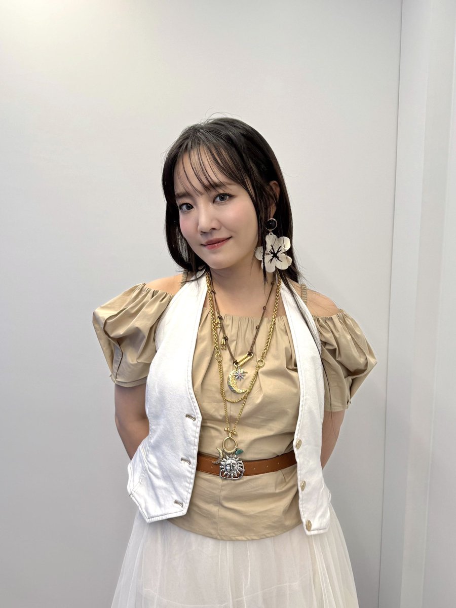 [#윤하]
2025 YOUNHA Y.HOLICS 9th FANMEETING DAY 1💖

#윤하 #YOUNHA #혜성은_지지않는다🌠 #윤하_홀릭스💓 #윤하팬미팅 #홀릭스9기 #YHOLICS