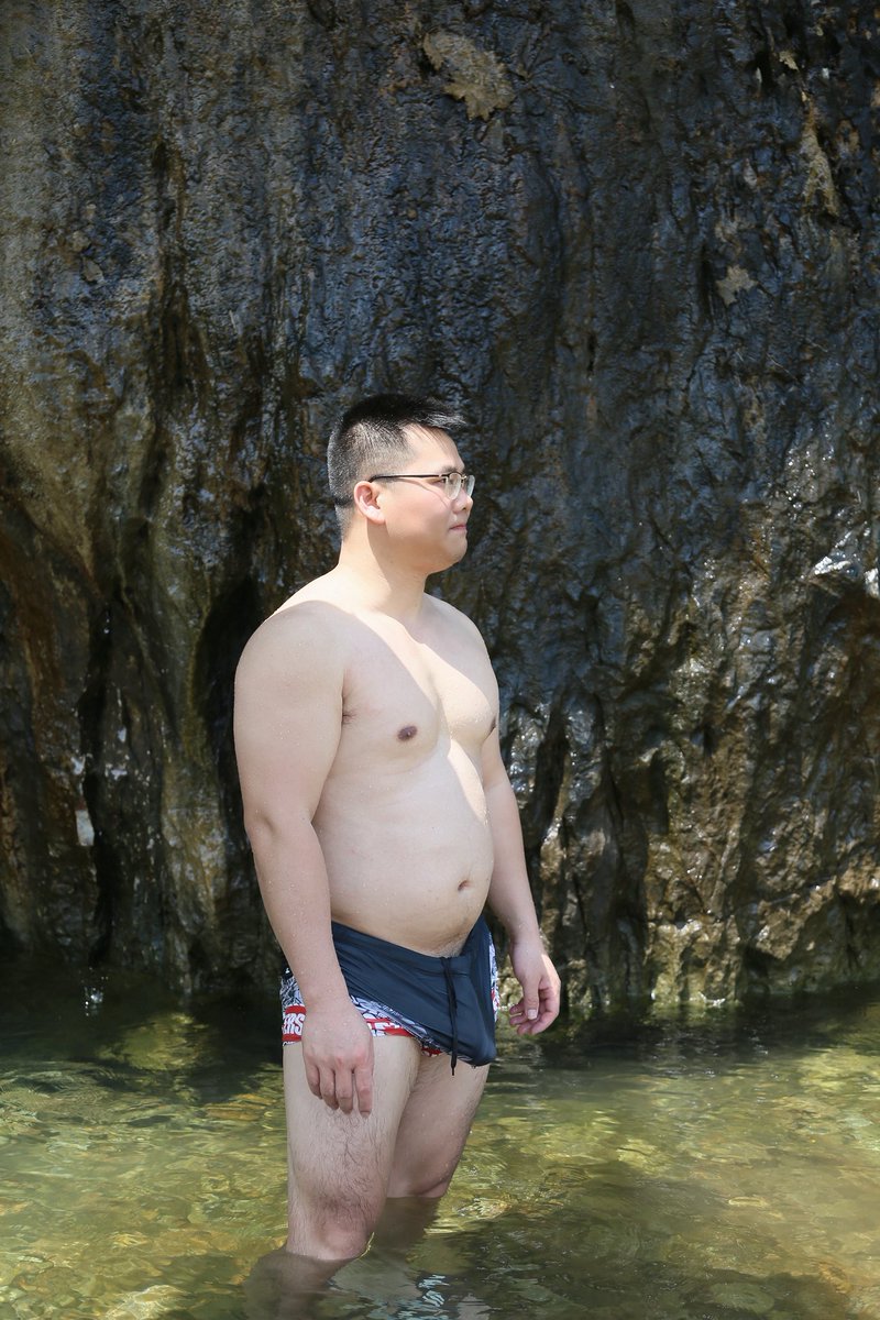 爱打篮球的boy tweet media