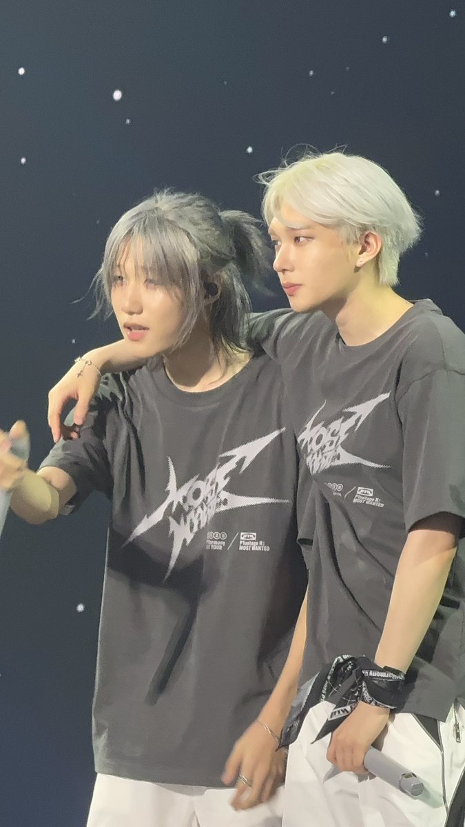 Holy moly

#THEO #테오 #JONGSEOB #종섭
