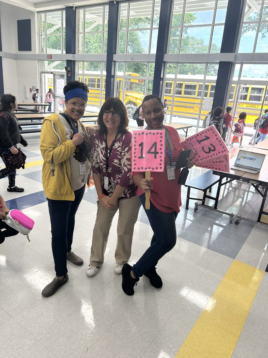 JohnLewisES's tweet image. Plenty of smiles filled the air during after-school dismissal! We’re thrilled to wrap up a successful first week of school and look forward to all the amazing moments ahead. 📚🎉 #FirstWeekSuccess #SchoolSpirit #SmilesAllAround @DCSDRegion1 @COSDeKalbCounty @DeKalbSchools