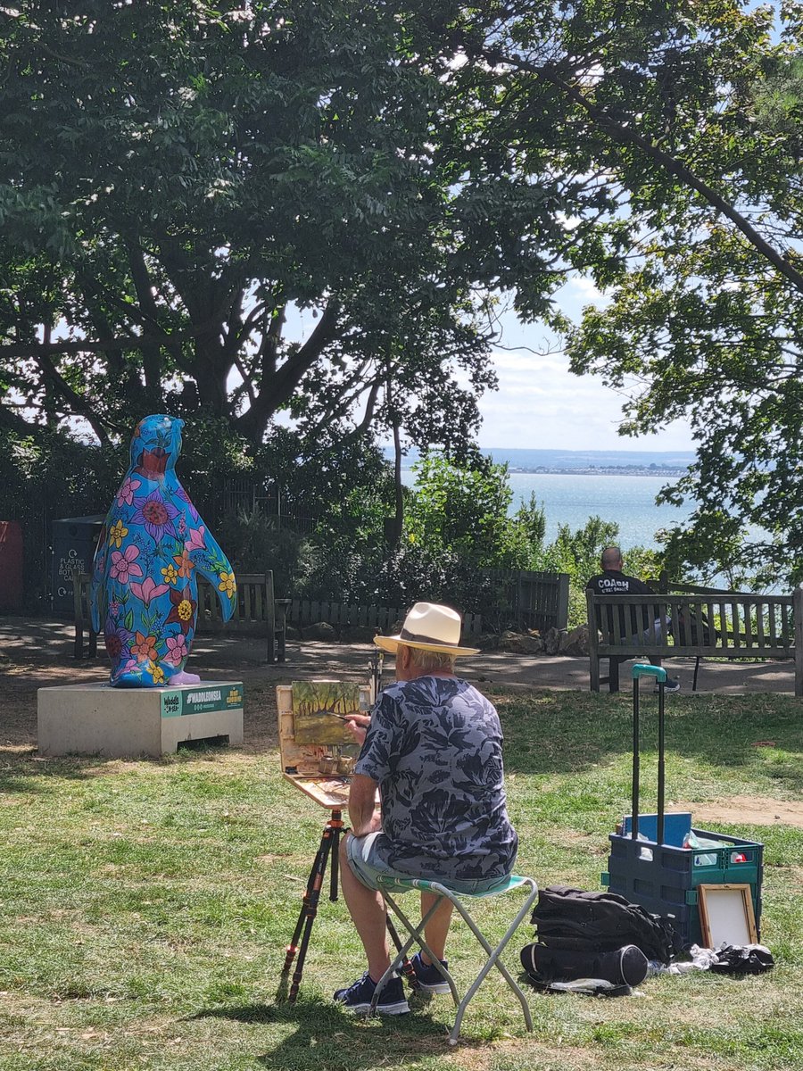 I just saw a Ppppppp Painter painting a picture of a Ppppppp Penguine @ Leigh Library Gardens, Leigh on Sea