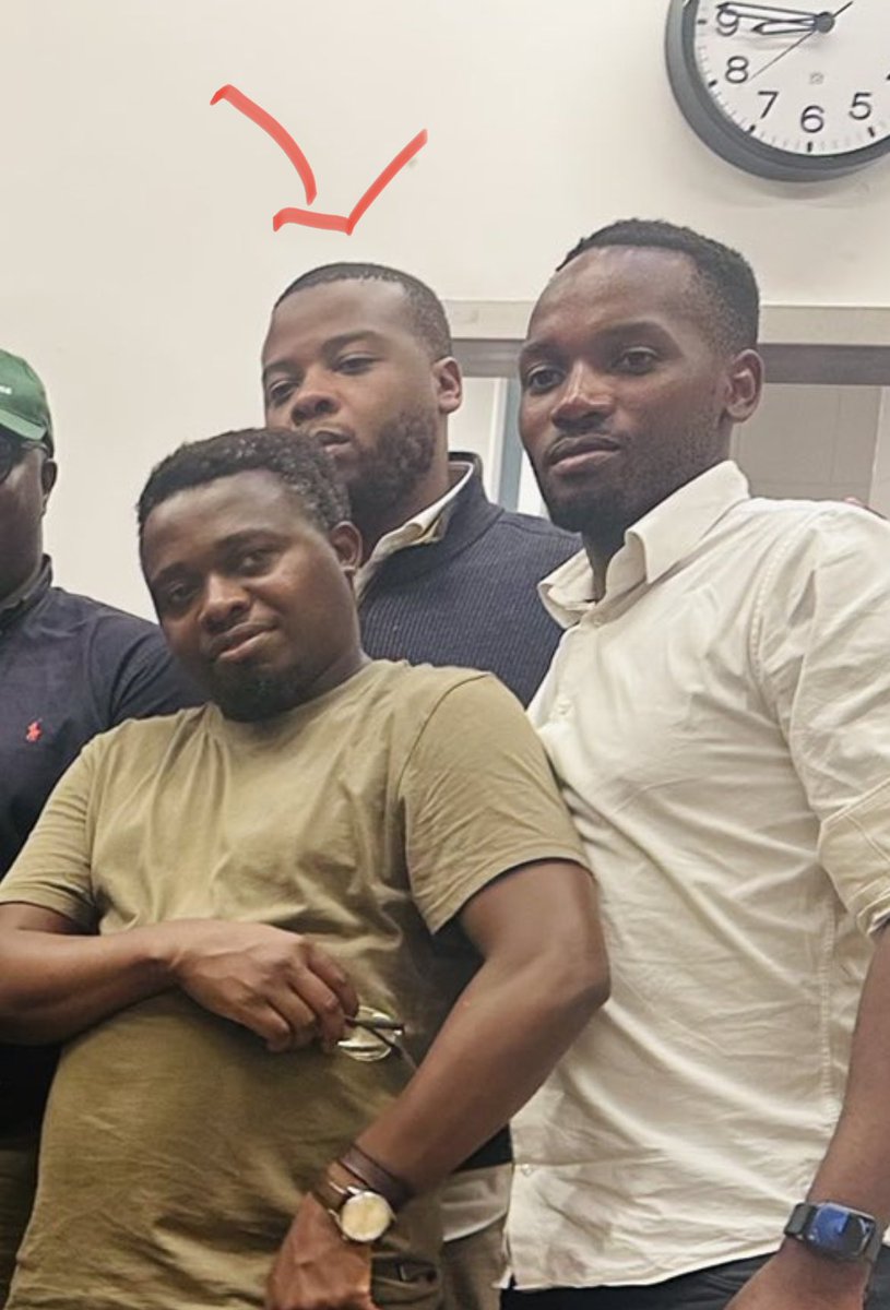 Mwene SINAYOBYE  ararwana no kubona Ayo kogosha inzanwa