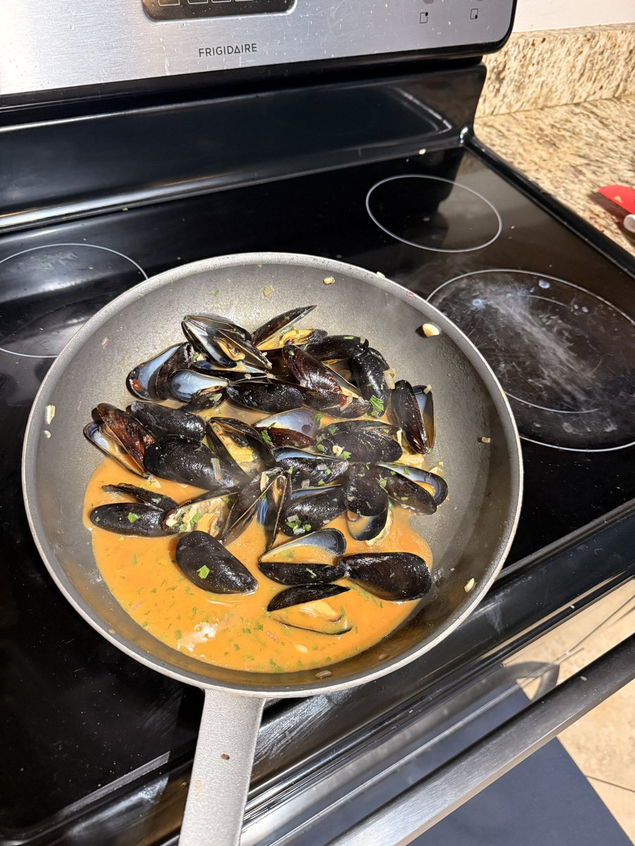slickbee's tweet image. Mussels