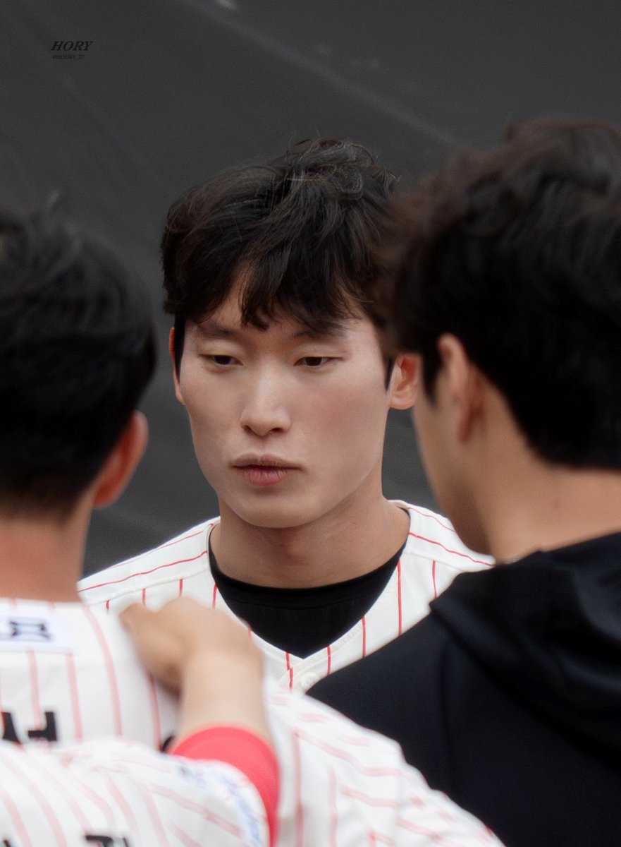 올리는계정 tweet media