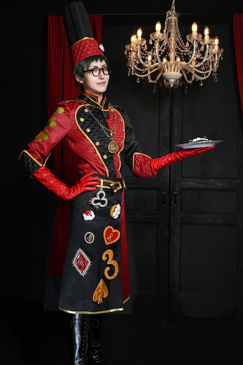[ twst cosplay ]
 Trey Clover 

     QUEEN'S CHEF COAT 

photo <a href="/osi_satueisitai/">ゆか📸</a> 
costume <a href="/Atelier_872/">ｱﾄﾘｴ872</a>
